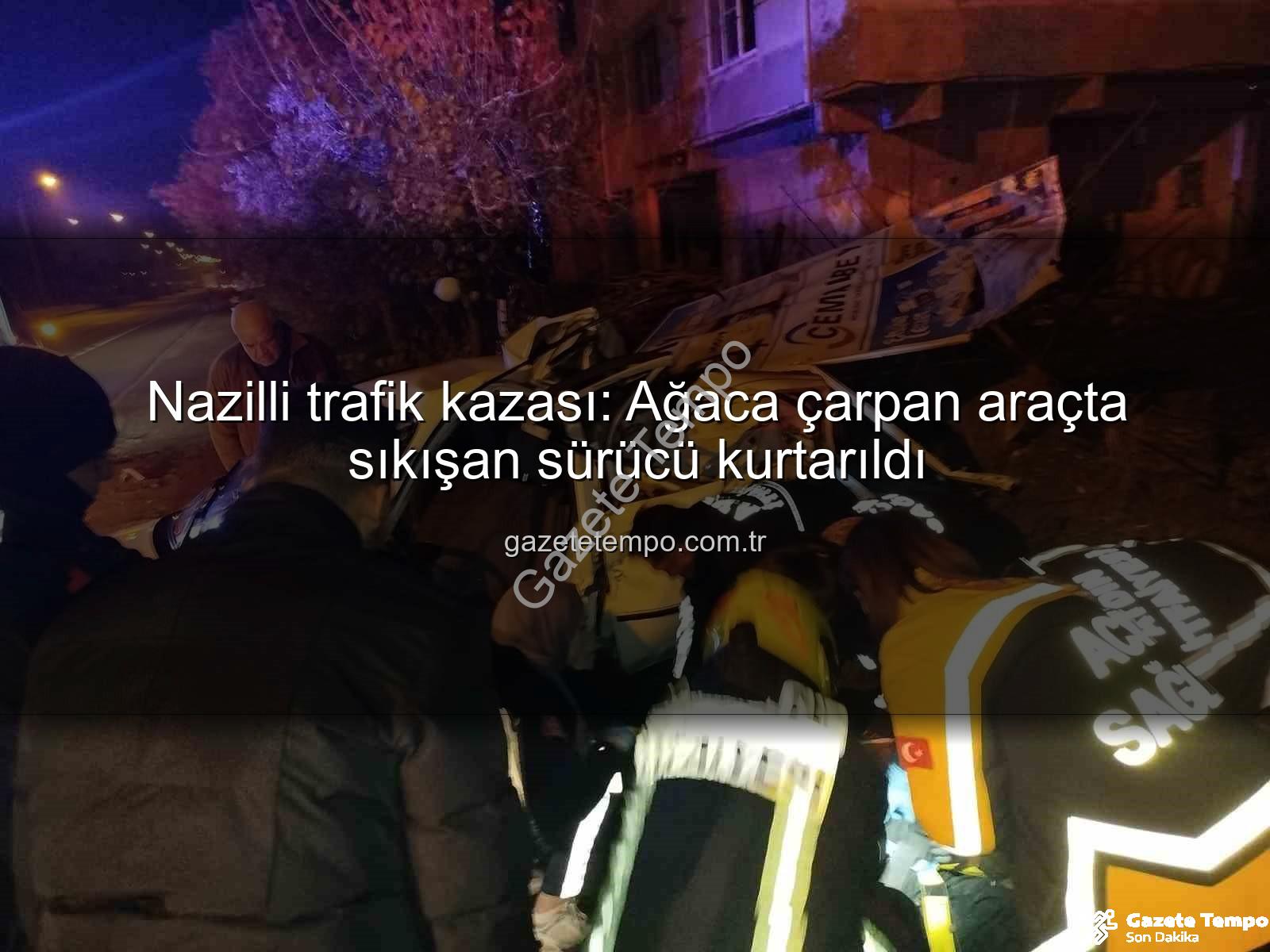 Nazilli trafik kazası - Nazilli trafik kazası: Ağaca çarpan araçta sıkışan sürücü kurtarıldı